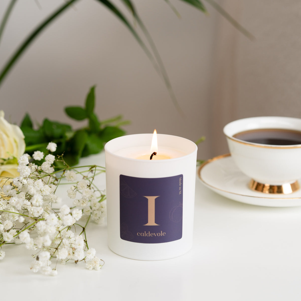 Number I Golden Amber Scented Candle